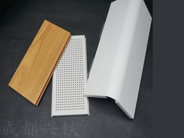 定制沖孔機(jī)房墻板，提升機(jī)房空間的差異化